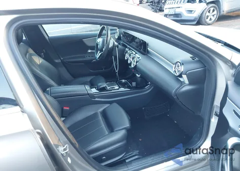 2019 Mercedes-Benz A 220 4Matic from USA, damaged, VIN WDD3G4FB1KW005500